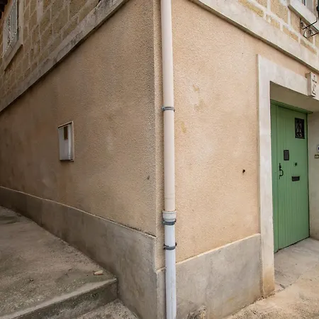 Maison Familiale A 2 Min A Pied De L'institut A Armand Calme Jeux Babyfoot Jacuzzi Proche * Saint-Laurent-dʼAigouze